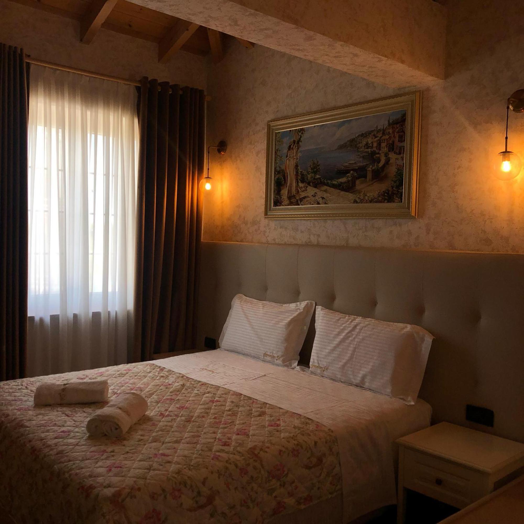 Agroturizem Eldi Hotel Fier Exterior foto