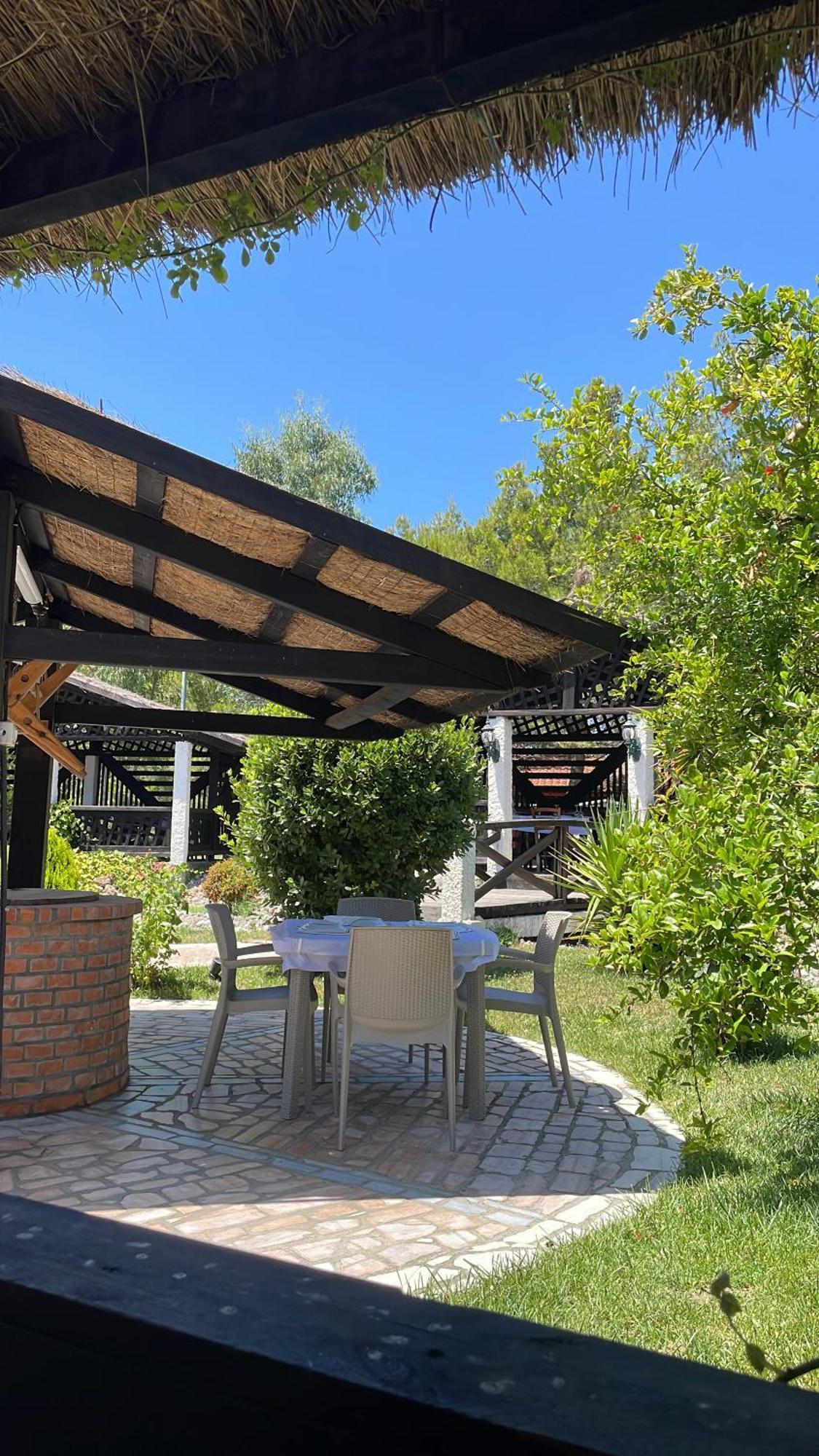 Agroturizem Eldi Hotel Fier Exterior foto