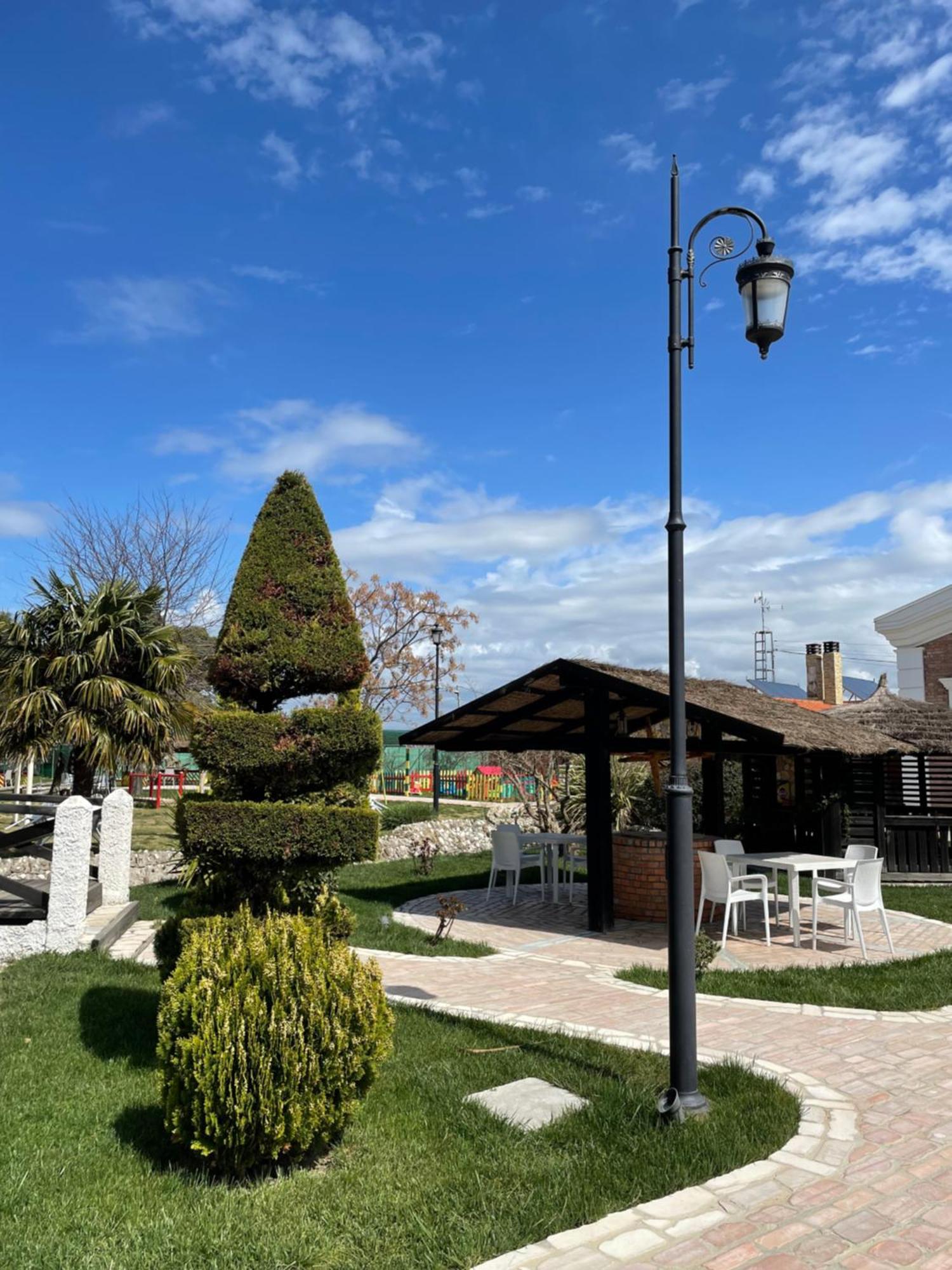 Agroturizem Eldi Hotel Fier Exterior foto