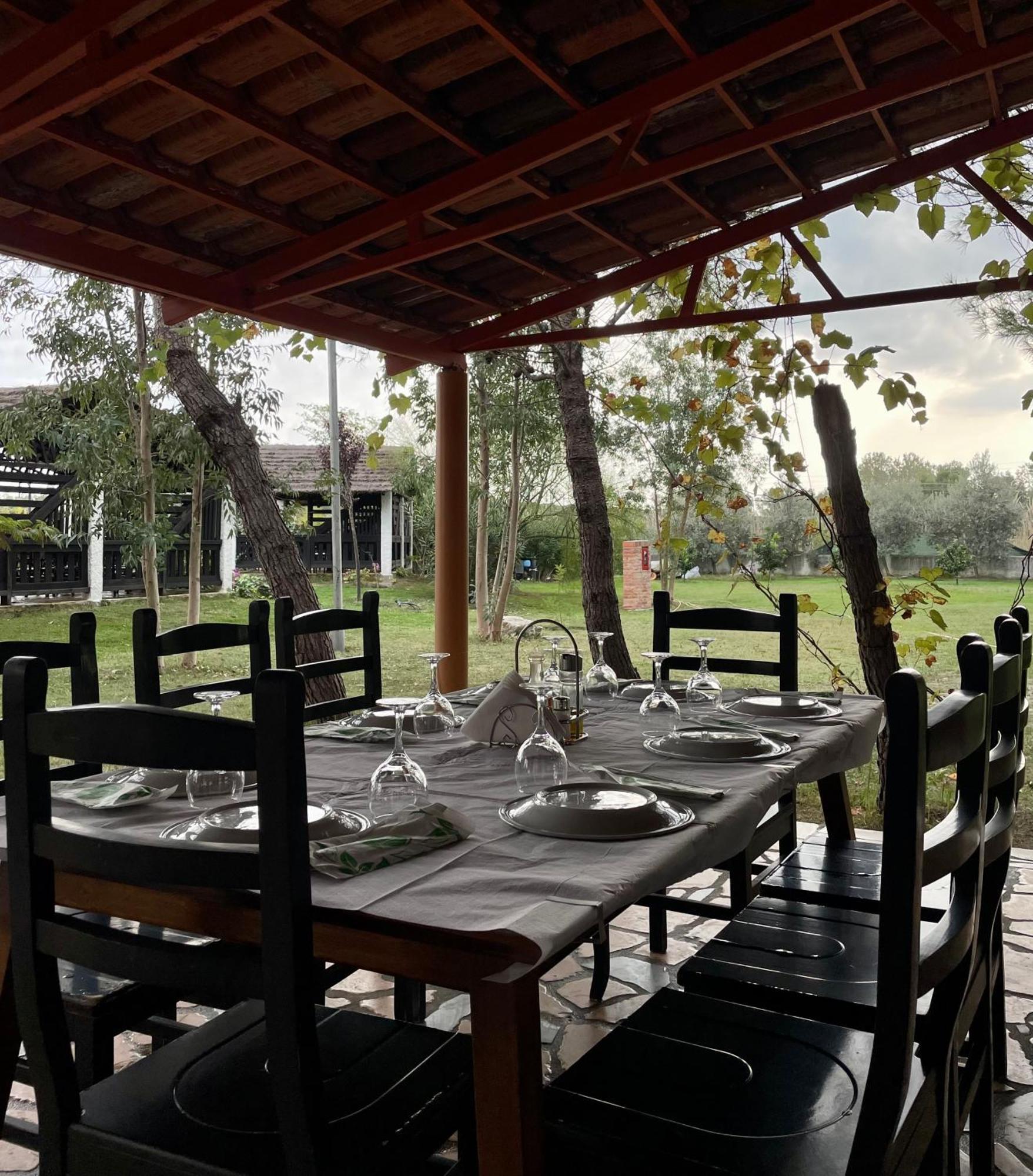 Agroturizem Eldi Hotel Fier Exterior foto