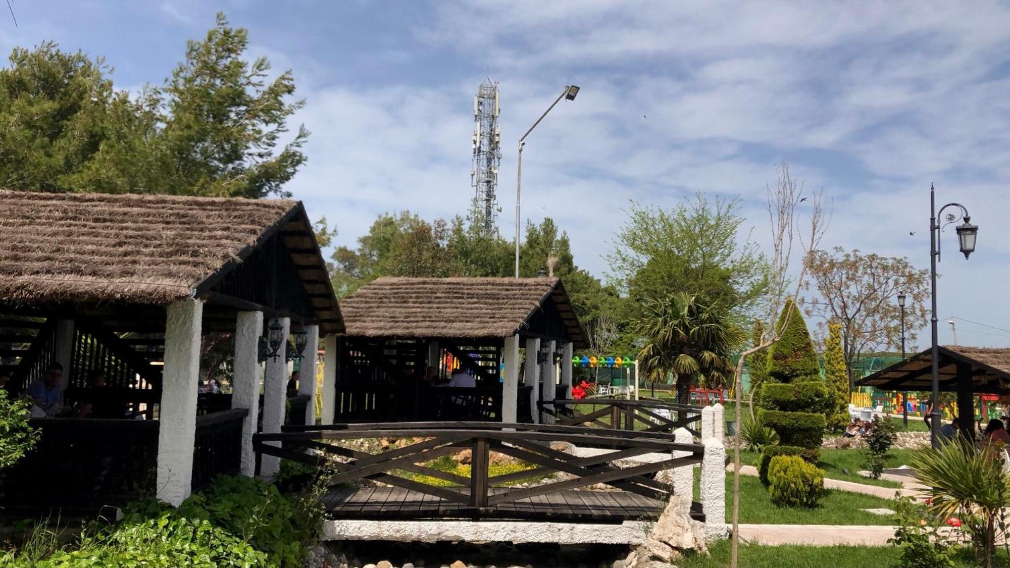 Agroturizem Eldi Hotel Fier Exterior foto